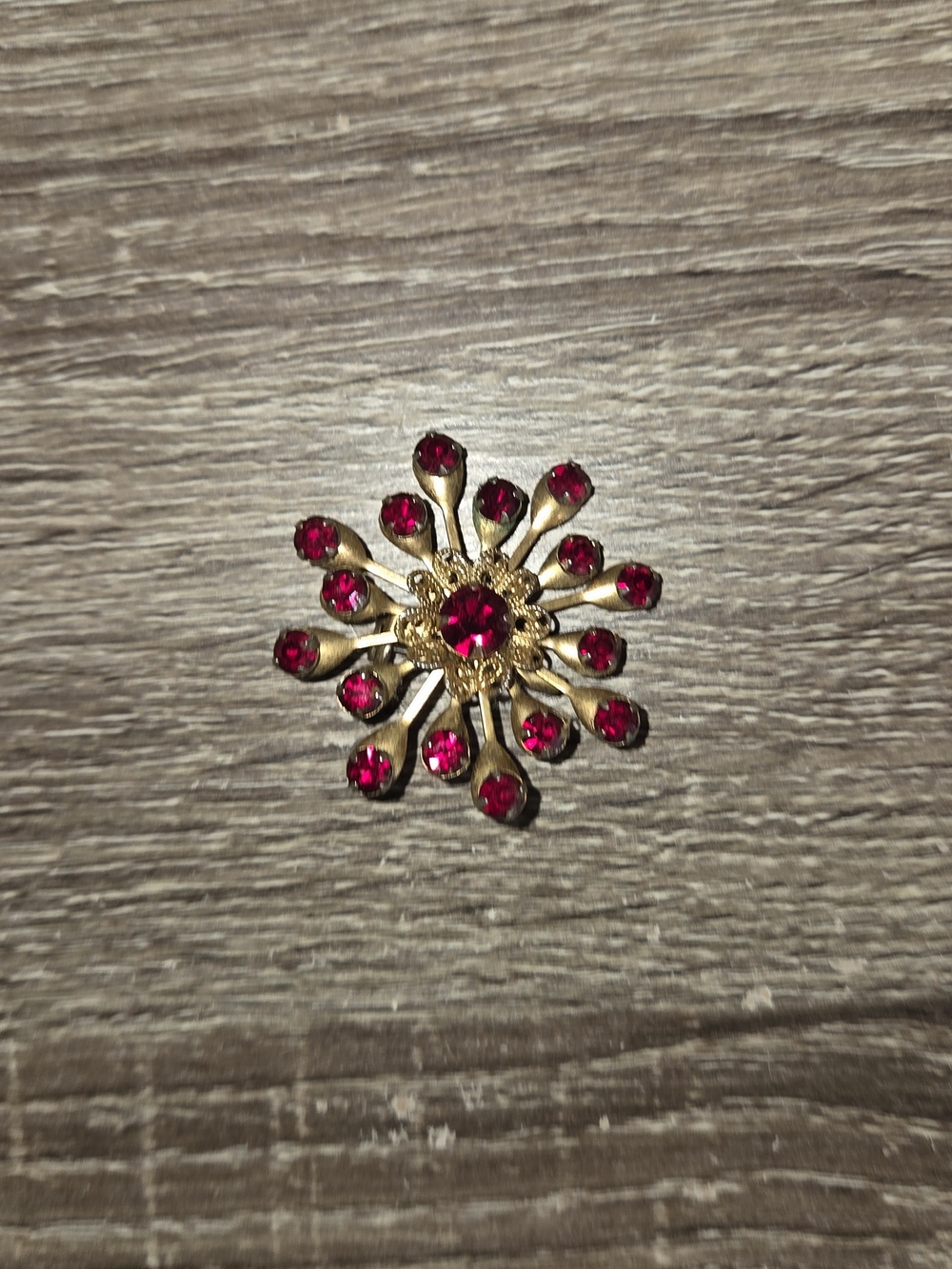 Vintage Mid-Century Ruby Red Flower Gold Tone Rhinestone Brooch SEE PICTURES.